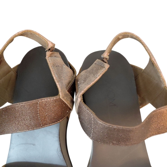 Axxiom Metallic Wedge Sandals Gold And Bronze Evian Open Toe Sandal Size 8 - Picture 5 of 11